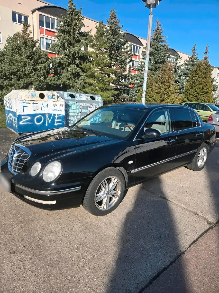 Gebraucht Kia Opirus 198 PS (145 kW) 2004 Schwarz Limousine