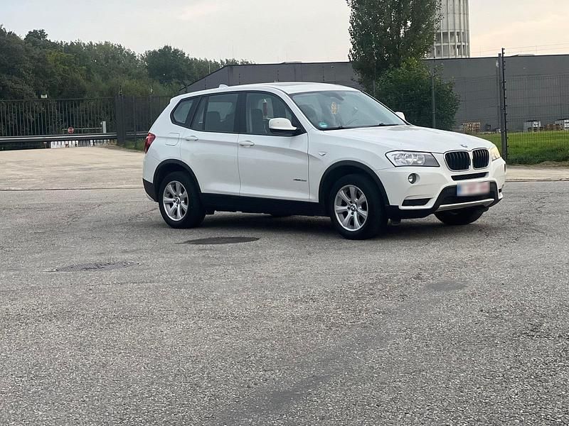 Gebraucht BMW X3 163 PS (119 kW) 2012 Weiß SUV
