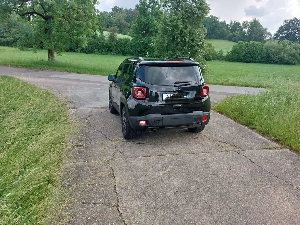 Gebraucht Jeep Renegade 80th Anniversary 150 PS (110 kW) 2022 Schwarz SUV