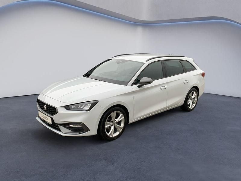 "nevada" weiss Gebraucht 2025 Seat Leon ST FR Kombi | 26.990 € (Guter Preis) - Bild 1/4