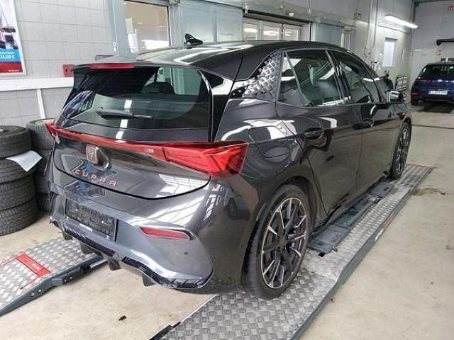 Usata Cupra Born 169 kW (231 CV) 2023 Grigio Utilitaria