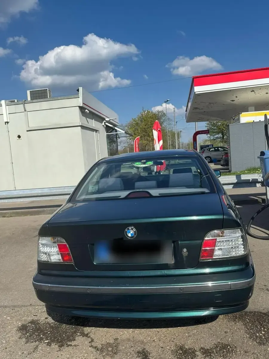 Gebraucht BMW 523 170 PS (125 kW) 1998 Grün Limousine