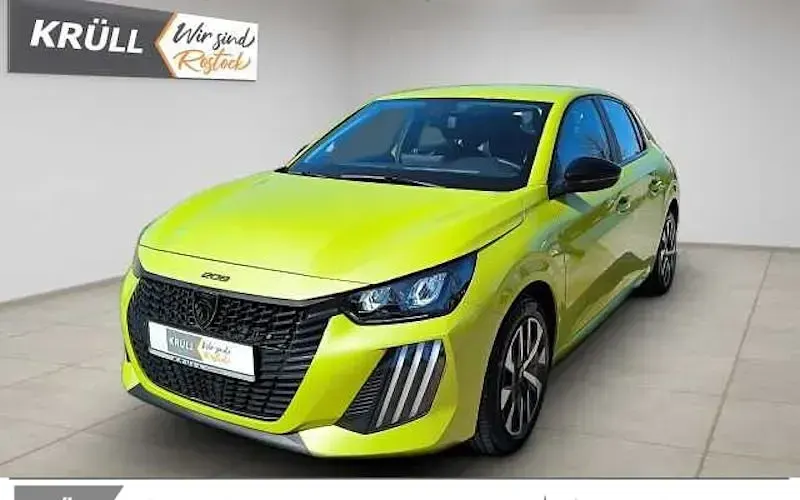 Gebraucht Peugeot 208 Active 101 PS (74 kW) 2024 Gelb Kleinwagen