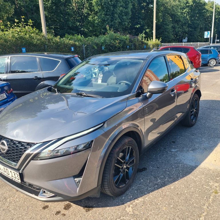 Grau Gebraucht 2022 Nissan Qashqai N-Connecta SUV | 24.000 € (Teuer) - Bild 1/4