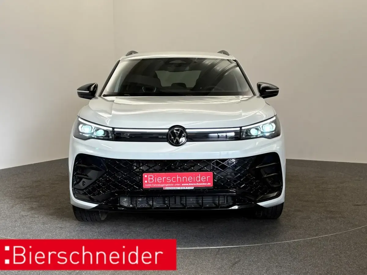 Gebraucht VW Tiguan Pro 193 PS (141 kW) 2025 Weiss SUV