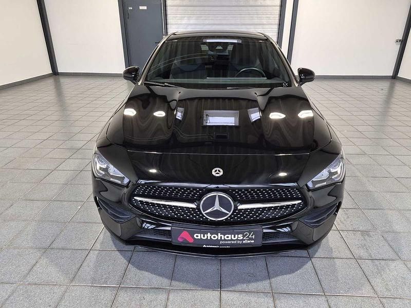 Gebraucht Mercedes CLA180 AMG line 136 PS (100 kW) 2023 Schwarz Limousine