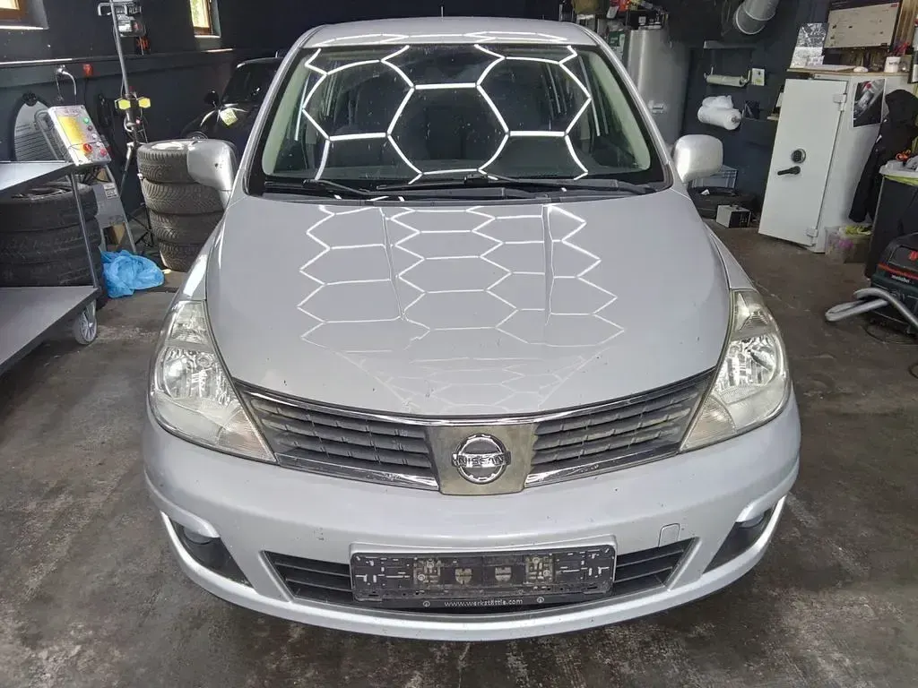 Gebraucht Nissan Tiida Acenta 110 PS (80 kW) 2008 Silber Limousine