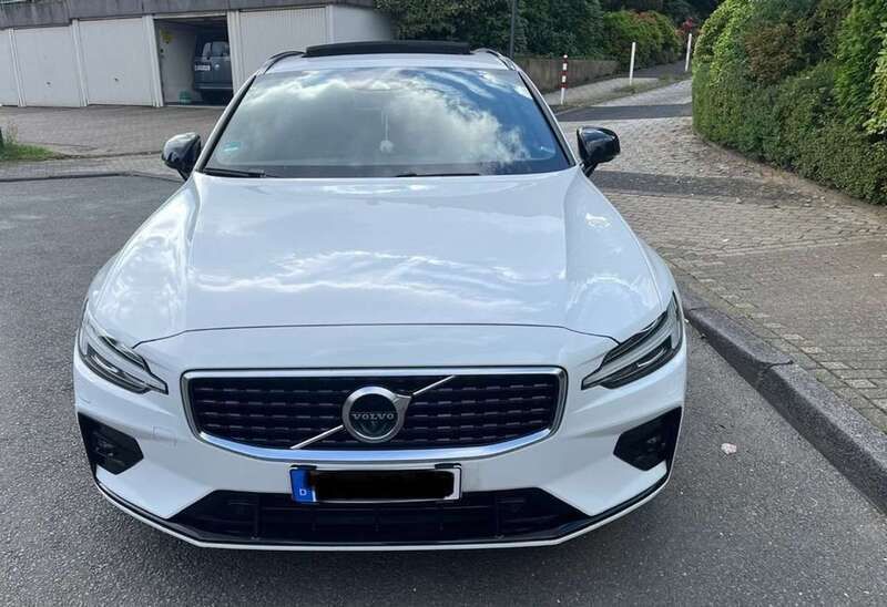 Weiß Gebraucht 2012 Volvo V60 Kombi | 6.908 € (Fairer Preis) - Bild 1/4