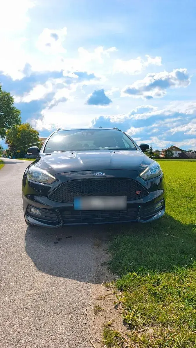 Gebraucht Ford Focus ST 250 PS (183 kW) 2018 Schwarz Kombi