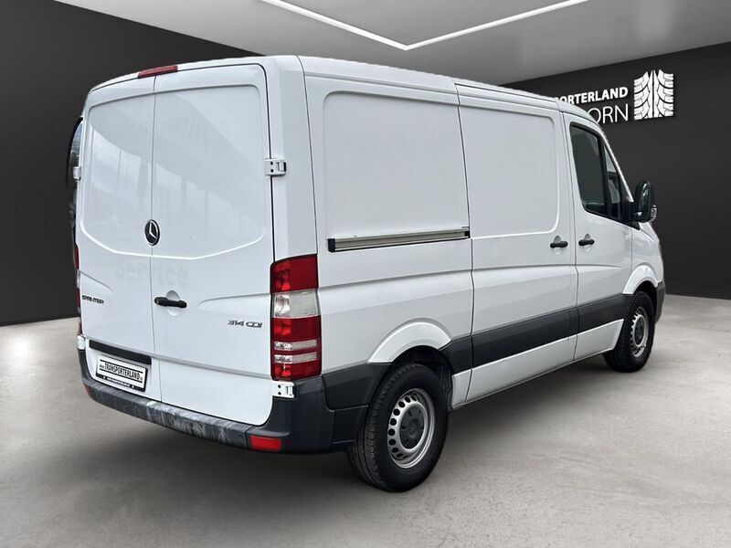 Second-hand Mercedes Sprinter 143 CP (105 kW) 2018 Alb Van