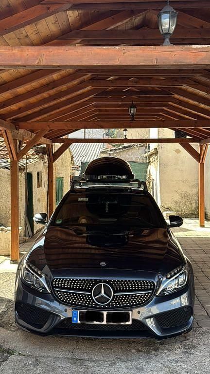 Grau Gebraucht 2016 Mercedes C250 AMG line Limousine | 23.200 € (Etwas zu teuer) - Bild 1/4
