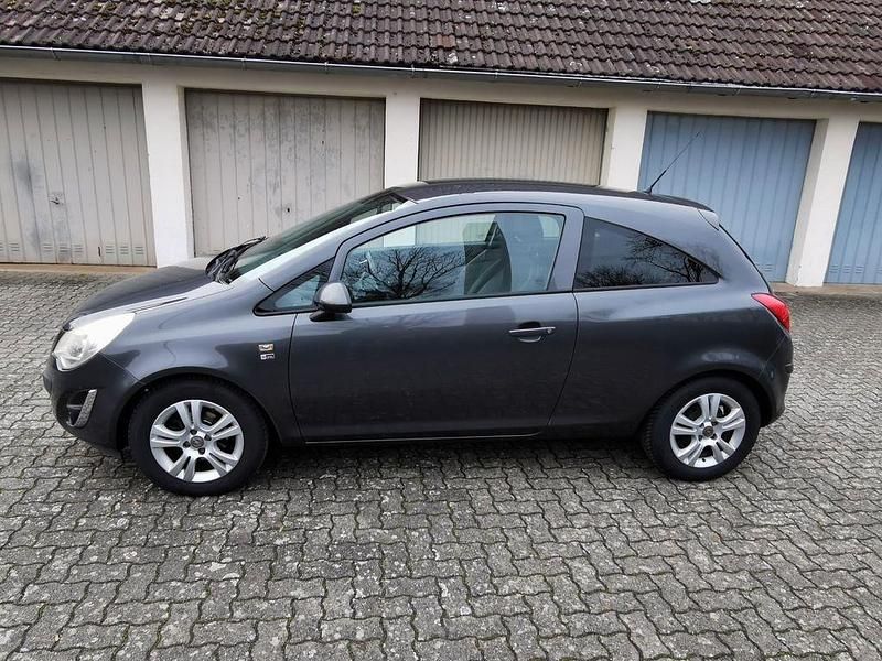 Gebraucht Opel Corsa Edition 87 PS (63 kW) 2012 Grau Limousine