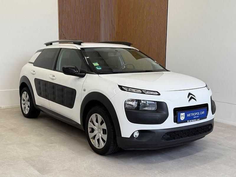 Blanc banquise Gebraucht 2015 Citroën C4 SUV | 7.590 € (Fairer Preis) - Bild 1/4