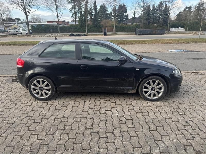 Gebraucht Audi A3 S-Line 140 PS (102 kW) 2004 Schwarz Kleinwagen