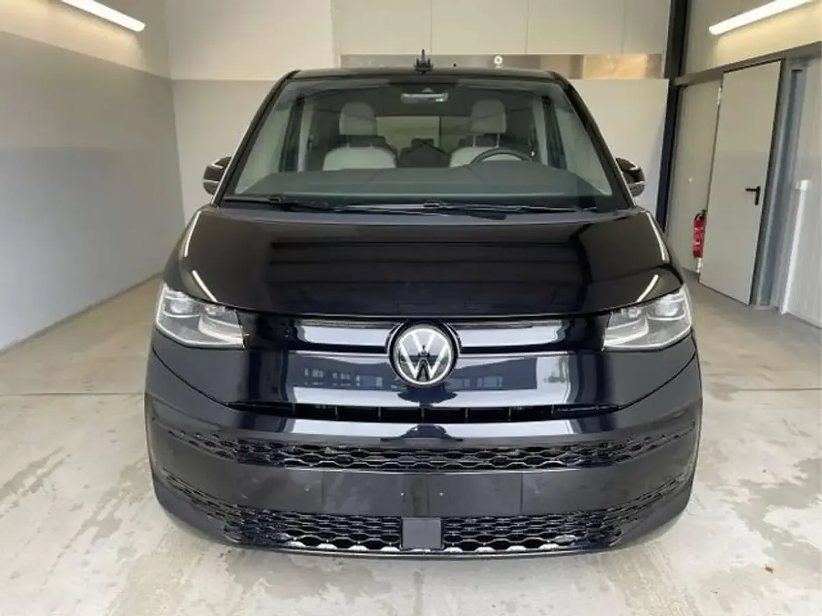 Neu VW Multivan Business 245 PS (180 kW) 2025 Deep black perleffekt/schwarz Van / Kleinbus