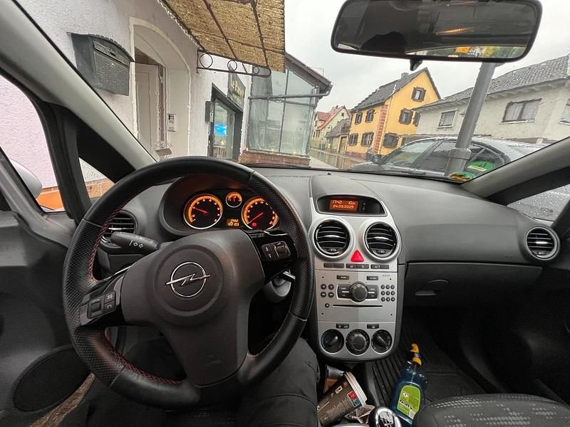 Gebraucht Opel Corsa 87 PS (63 kW) 2012 Grau Kleinwagen