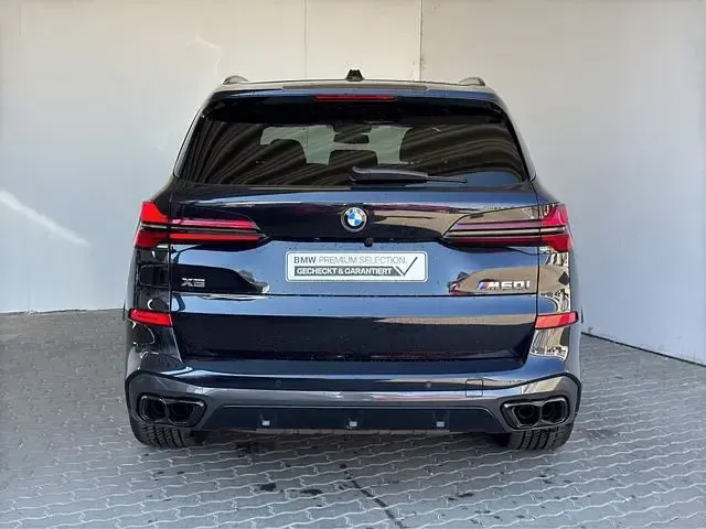 Gebraucht BMW X5 M M Sport 530 PS (389 kW) 2025 Schwarz SUV