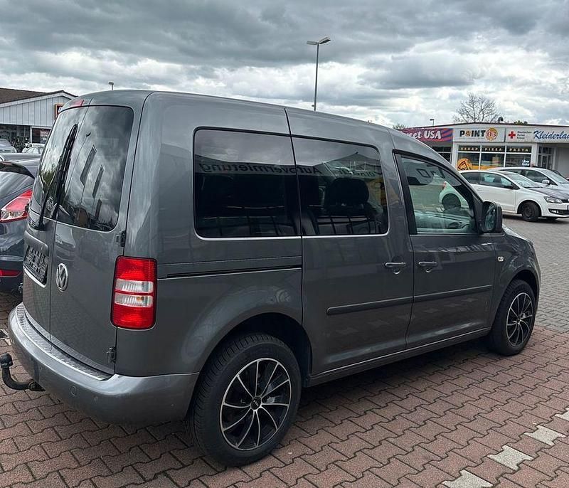 Gebraucht VW Caddy Trendline 102 PS (75 kW) 2012 Grau Van / Kleinbus