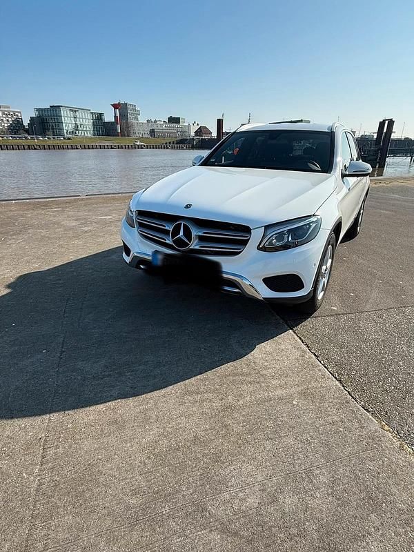 Gebraucht Mercedes GLC350 258 PS (189 kW) 2017 Weiß SUV