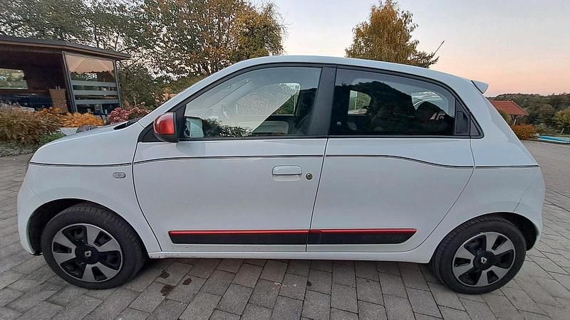 Weiß Gebraucht 2015 Renault Twingo Kleinwagen | 4.300 € (Guter Preis) - Bild 1/4