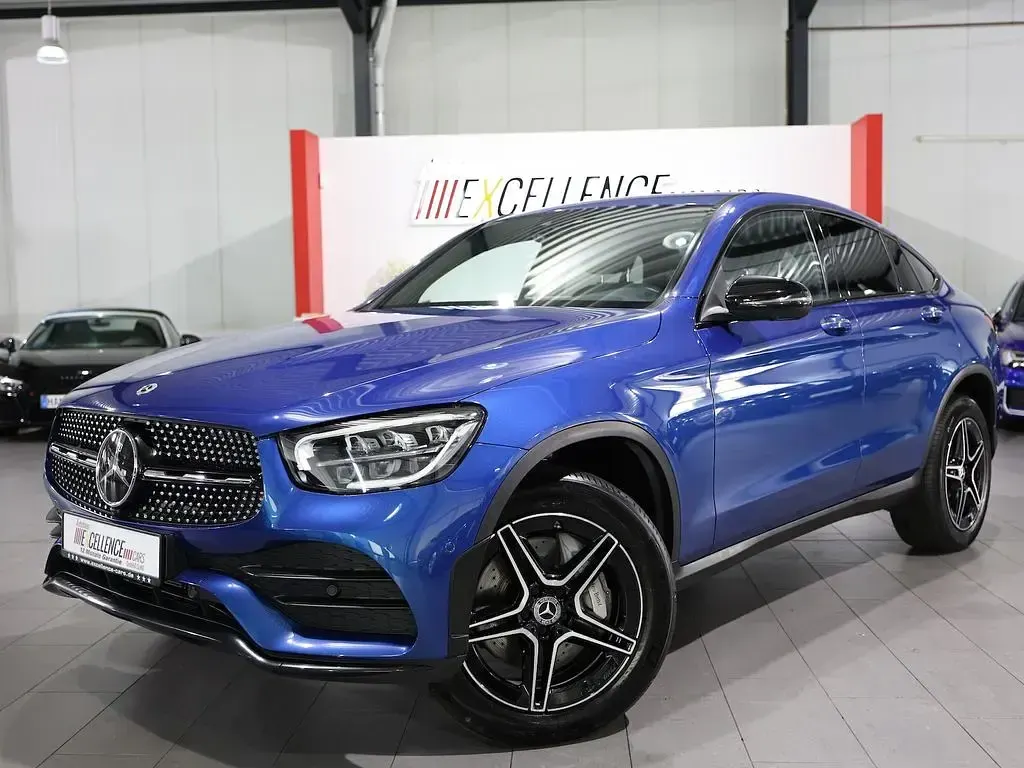 Gebraucht Mercedes GLC300de AMG line 306 PS (225 kW) 2023 Blau Coupé