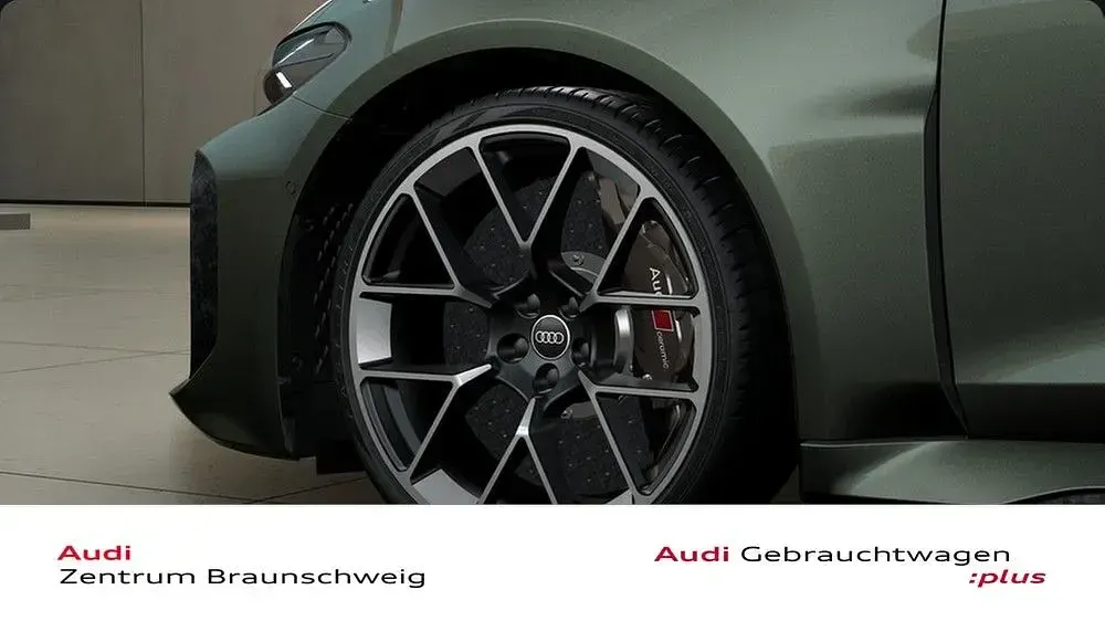 Gebraucht Audi RS5 Sport 639 PS (469 kW) 2026 Grün Kombi