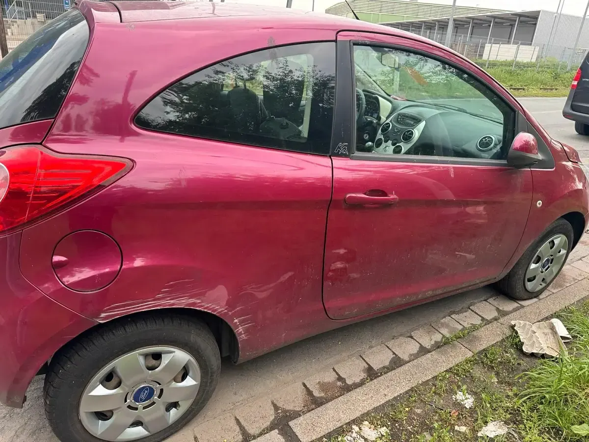 Usata Ford Ka 40 CV (29 kW) 2009 Andere farben Utilitaria