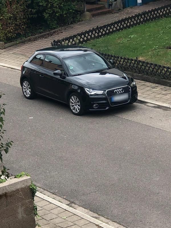 Gebraucht Audi A1 105 PS (77 kW) 2011 Schwarz Kleinwagen