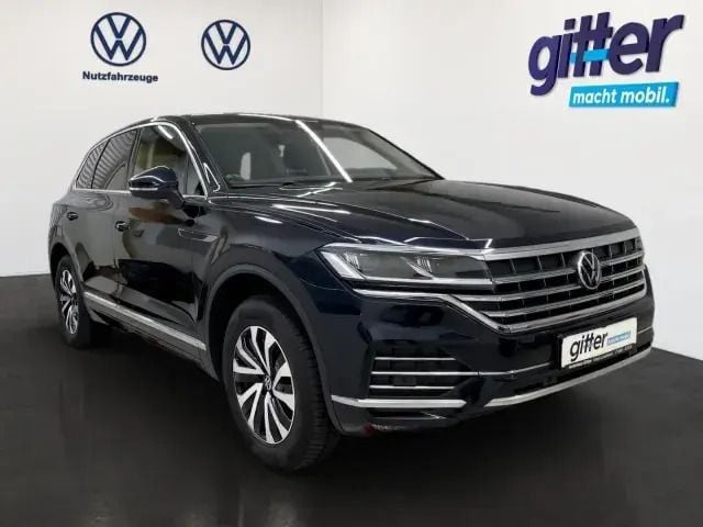Moonlight blue perleffekt Gebraucht 2021 VW Touareg Elegance SUV | 37.595 € (Guter Preis) - Bild 1/3