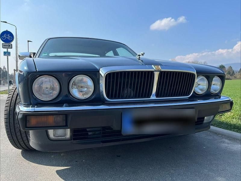 Gebraucht Jaguar XJ12 311 PS (228 kW) 1993 Blau Limousine