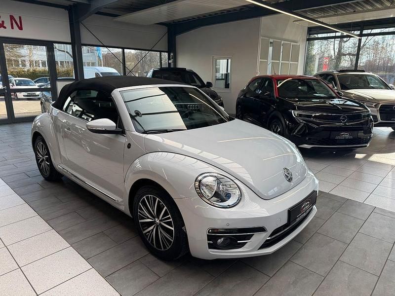 Gebraucht VW Beetle Cabriolet Sound 105 PS (77 kW) 2018 Silber Cabrio
