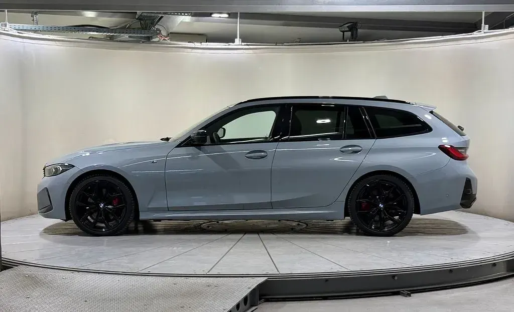 Gebraucht BMW M340 M Sport 374 PS (275 kW) 2025 Grau Kombi