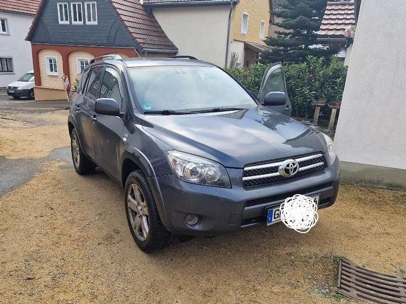 Grau Gebraucht 2006 Toyota RAV4 SUV | 5.000 € - Bild 1/3