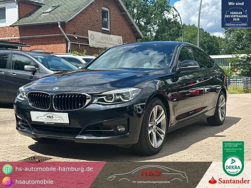 Black sapphire Gebraucht 2018 BMW 320 Sport Line Kombi | 22.900 € (Fairer Preis) - Bild 1/4