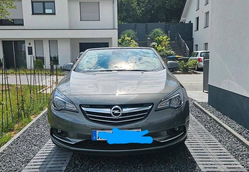 Andere farben Gebraucht 2017 Opel Cascada Cabrio | 14.500 € (Fairer Preis) - Bild 1/4