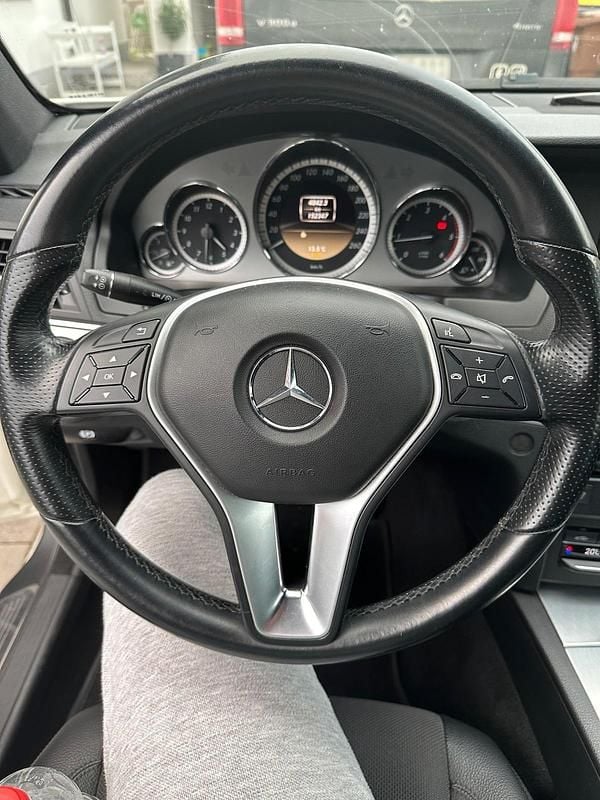 Gebraucht Mercedes E220 2012 Weiß Cabrio