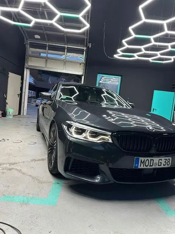 Usata BMW 550 462 CV (339 kW) 2017 Beige Berlina