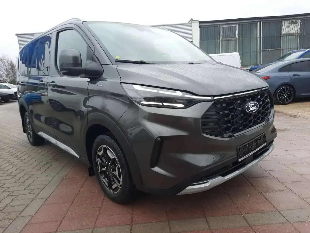 Neu Ford Tourneo Custom Active 170 PS (125 kW) 2026 Other Van