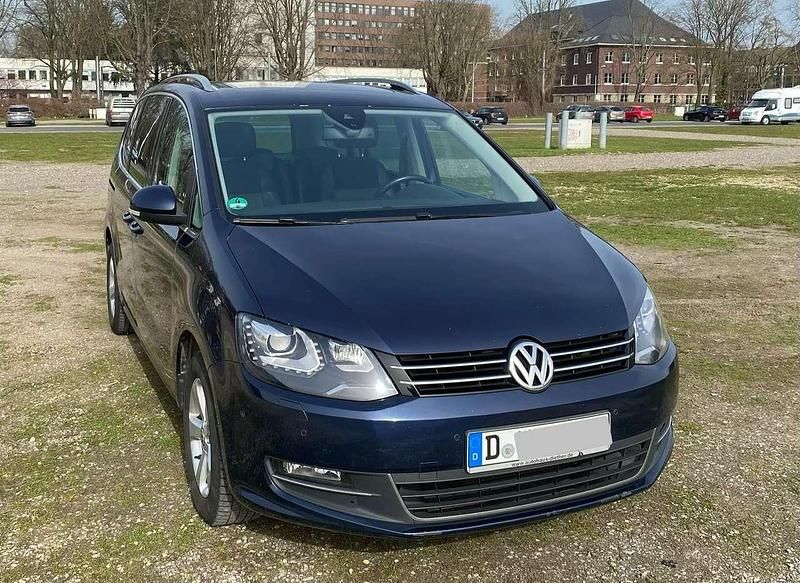 Gebraucht VW Sharan 177 PS (130 kW) 2013 Blau Van / Kleinbus
