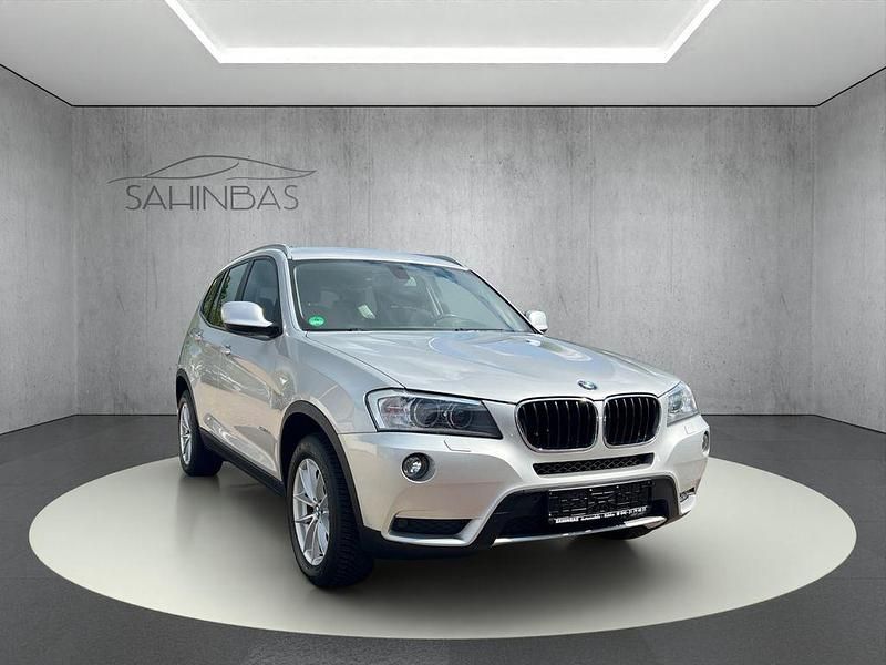 Silber Gebraucht 2012 BMW X3 Sport Line SUV | 15.890 € (Fairer Preis) - Bild 1/4
