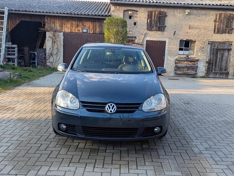 Gebraucht VW Golf V 140 PS (102 kW) 2008 Blau Limousine