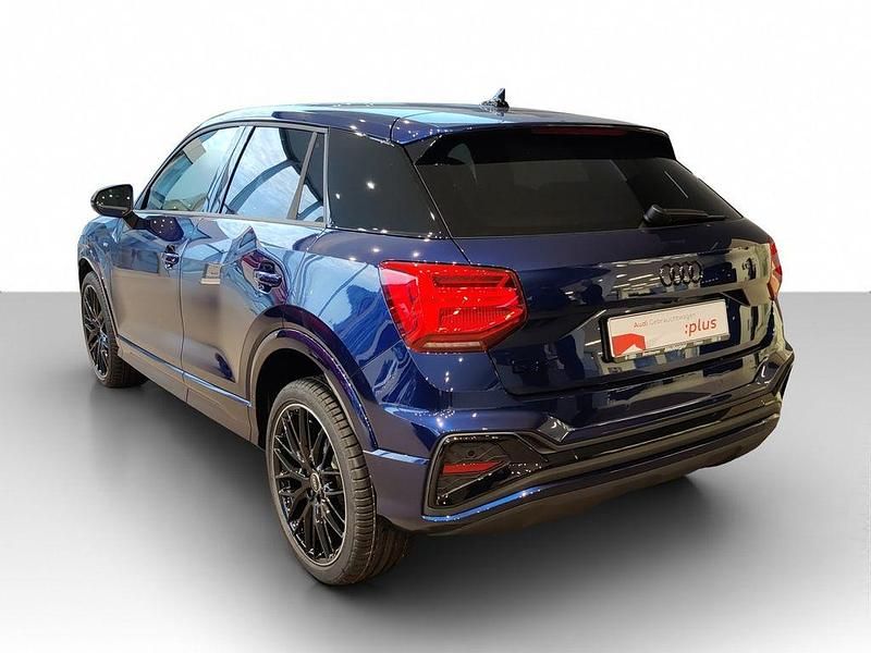 Gebraucht Audi Q2 Competition 150 PS (110 kW) 2025 Navarrablau metallic SUV