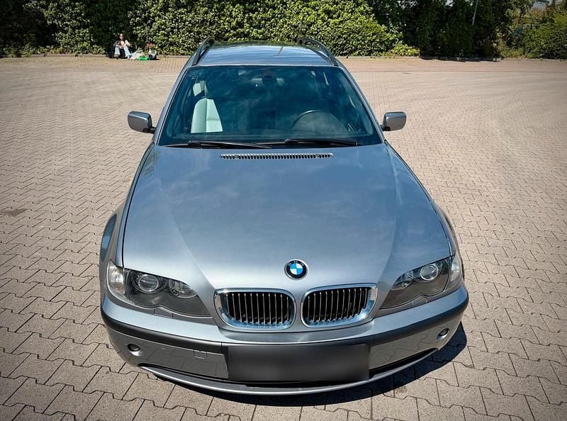 Usata BMW 320 150 CV (110 kW) 2005 Grigio Station wagon