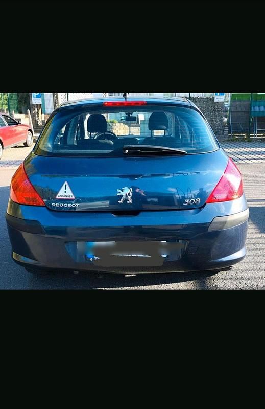 Gebraucht Peugeot 308 120 PS (88 kW) 2008 Andere farben Limousine