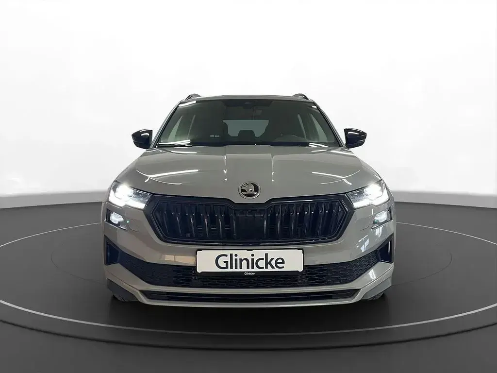 Gebraucht Skoda Karoq SportLine 190 PS (139 kW) 2023 Steelgrau SUV