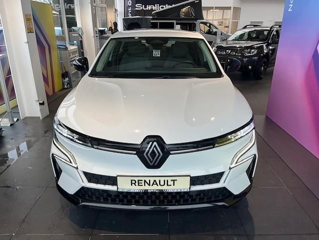 Second-hand Renault Megane E-Tech Equilibre 94 kW (129 CP) 2022 Alb Berlinǎ