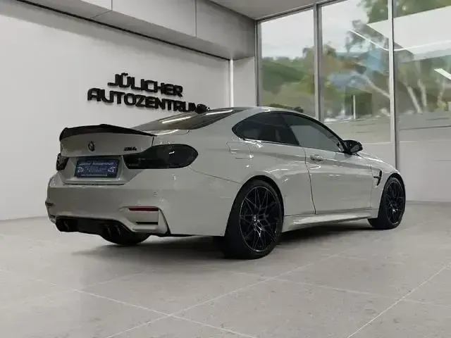Używany BMW M4 Competition Edition 450 KM (330 kW) 2019 Biały Coupe
