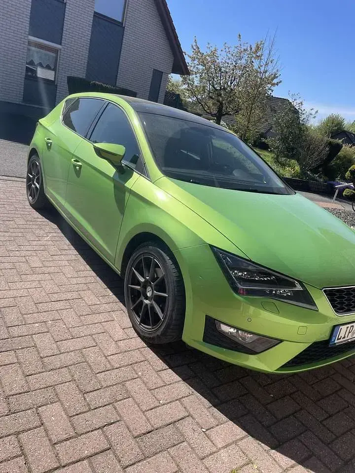 Gebraucht Seat Leon FR 125 PS (91 kW) 2016 Grün Kleinwagen