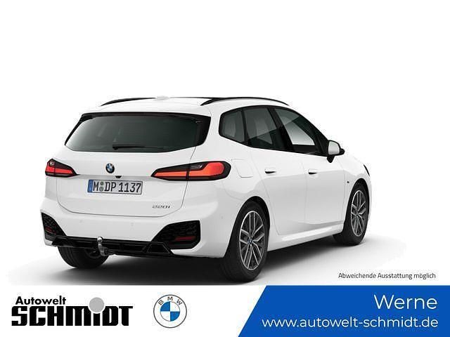 Gebraucht BMW 220 Active Tourer M Sport 170 PS (125 kW) 2025 Alpinweiß Van / Kleinbus