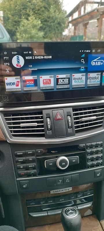 Gebraucht Mercedes E200 184 PS (135 kW) 2011 Silber Kombi